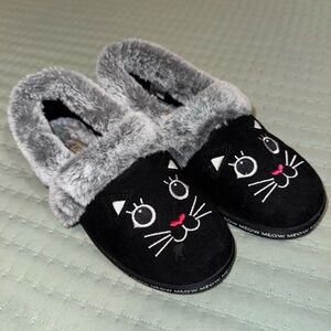 Skechers Bobs Womens Size 6 Too Cozy Meow Black Slippers/shoes. GUC